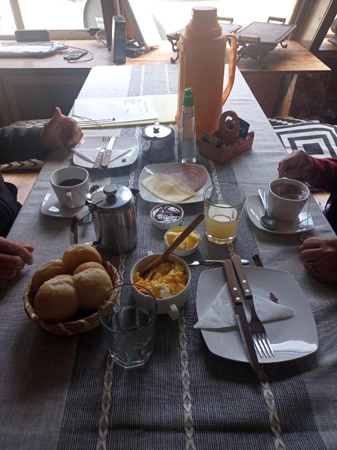 Hostal La Minga Chaitén エクステリア 写真