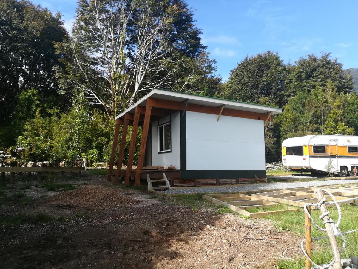 Hostal La Minga Chaitén エクステリア 写真